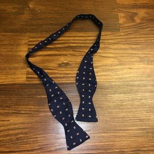 Adjustable self-tie Bow Tie Navy with small Paisley design